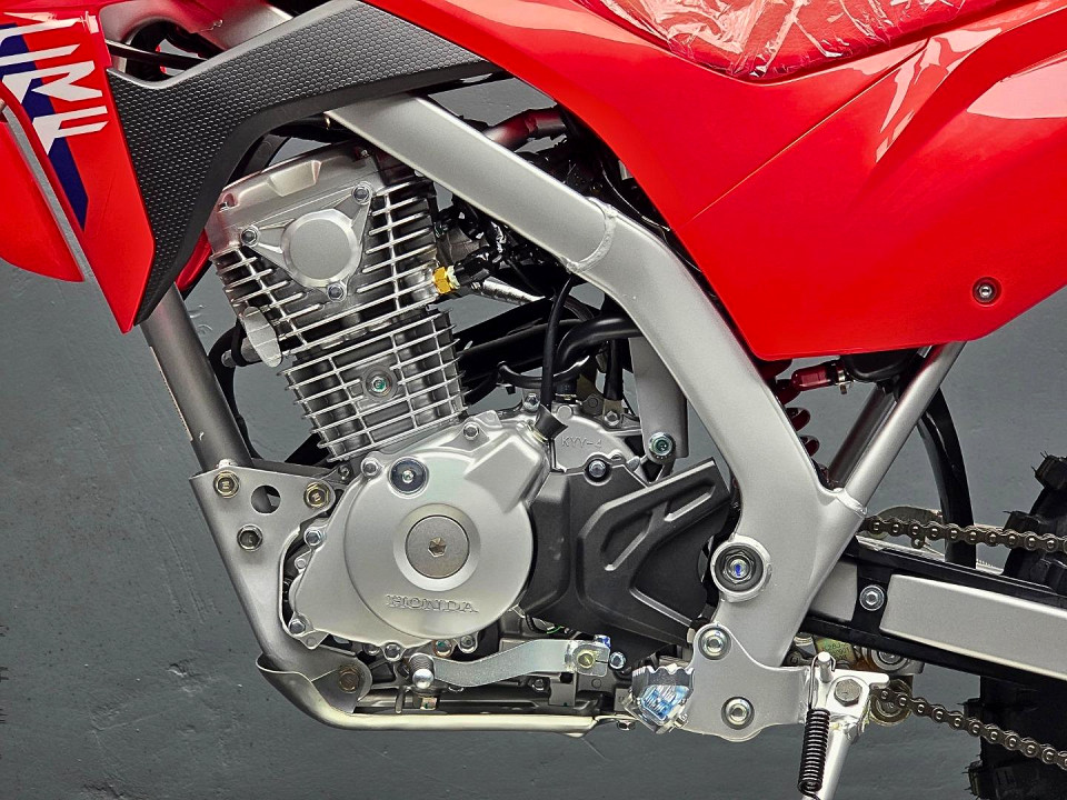 Photo 16 of 18