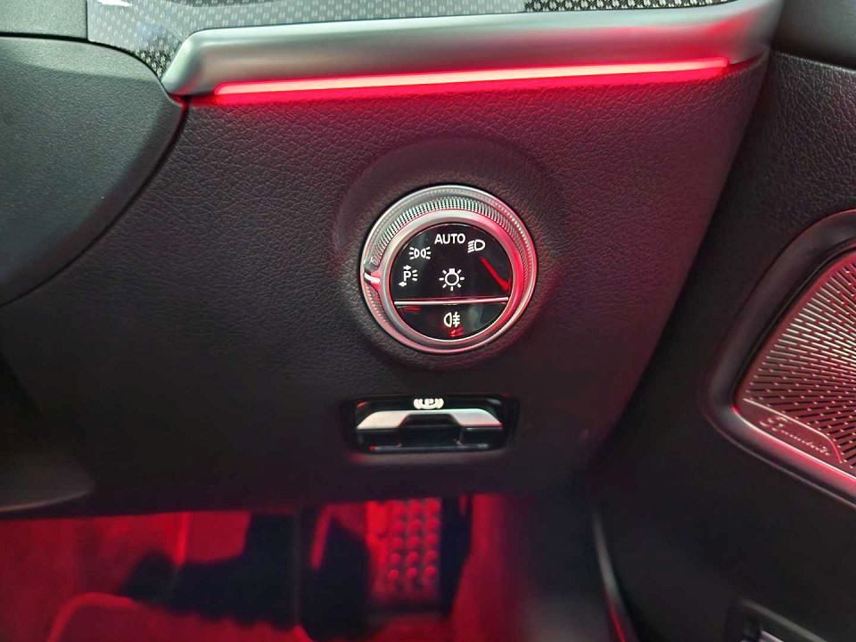 Photo 18 of 20