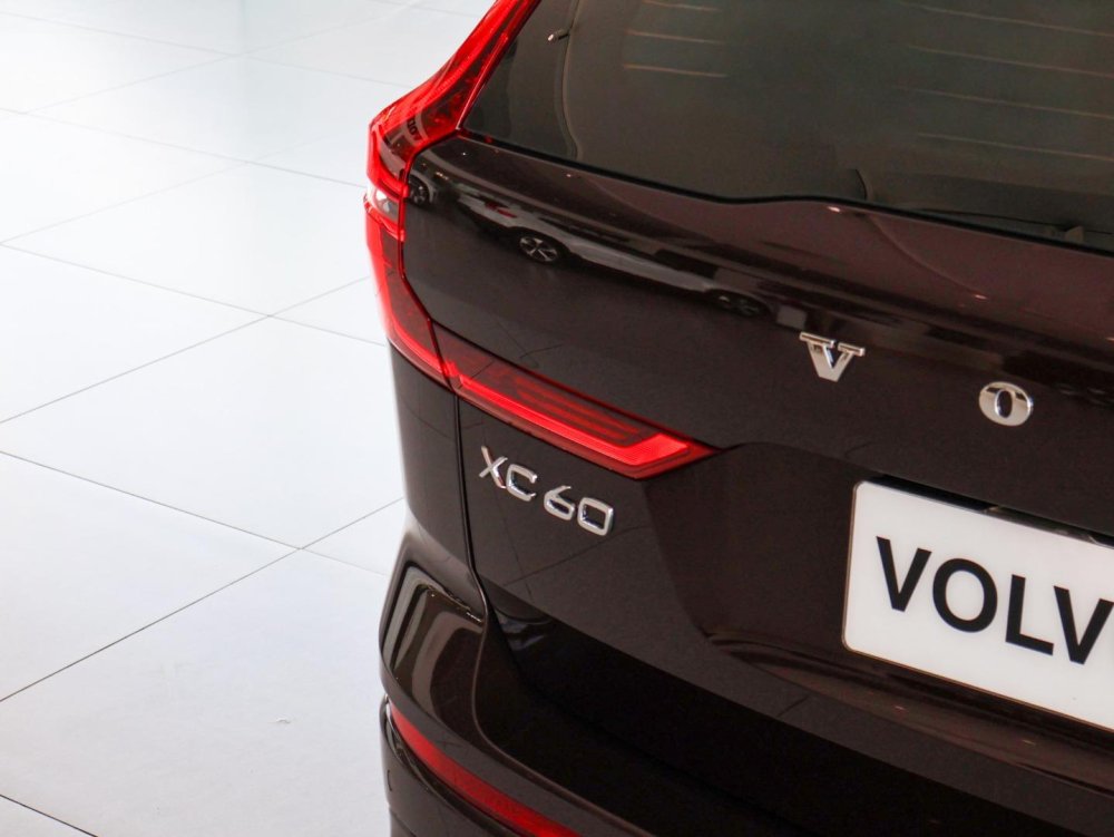 Photo 3 of 20