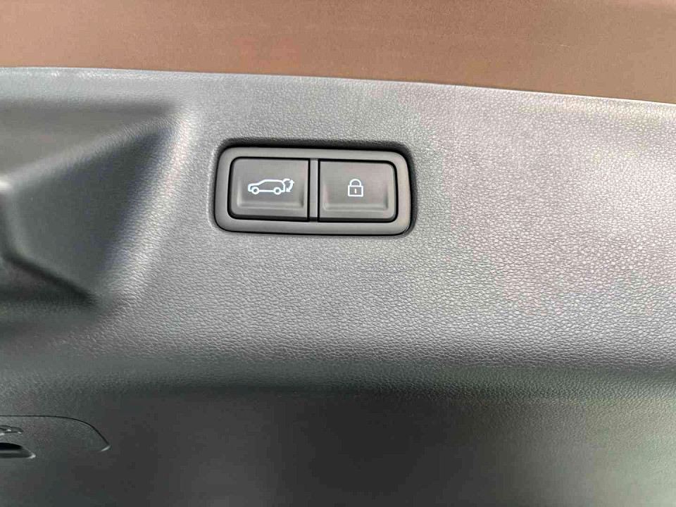 Photo 18 of 20