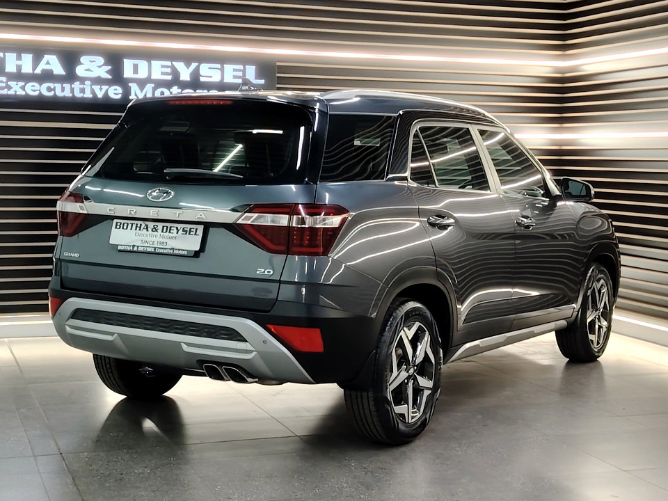 Photo 8 of 32