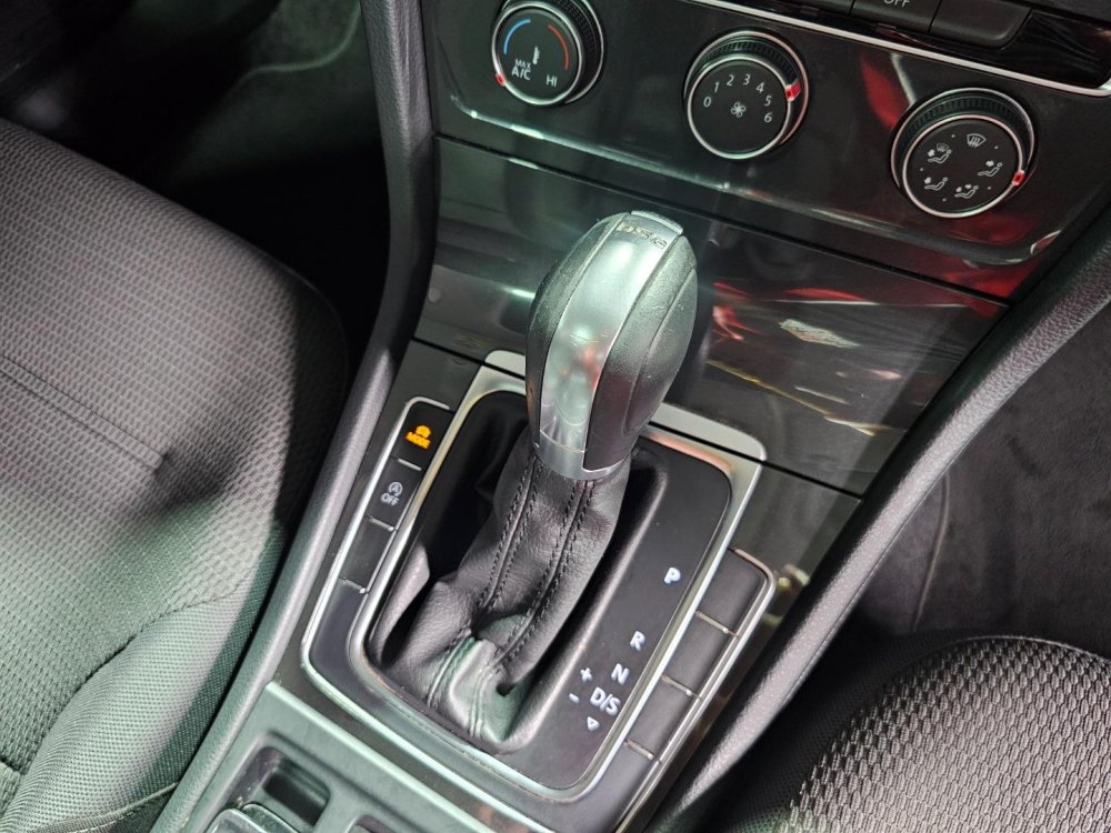 Photo 14 of 30