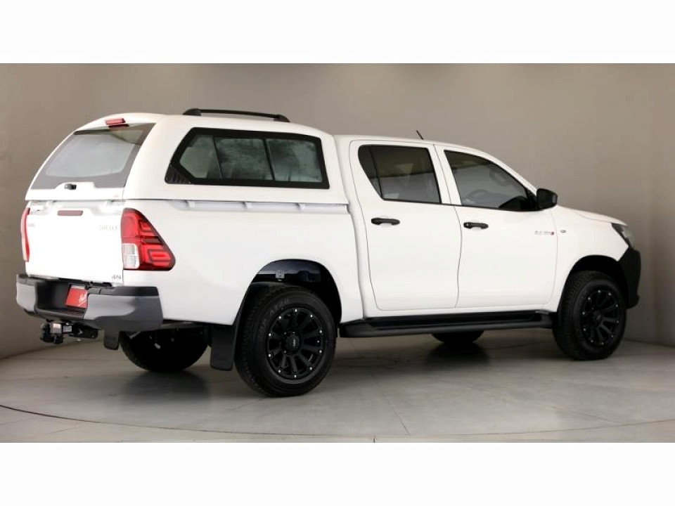 Photo 7 of 29