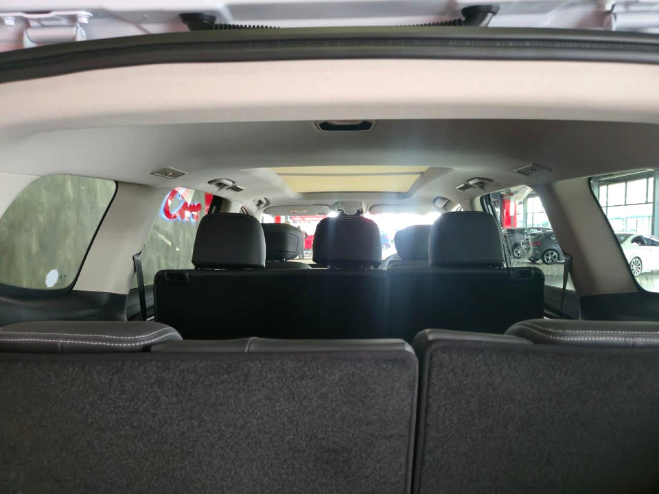 Photo 16 of 23