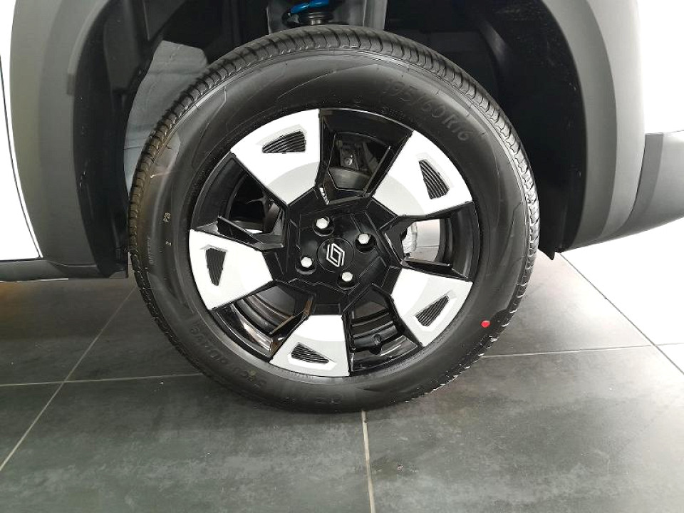 Photo 10 of 20