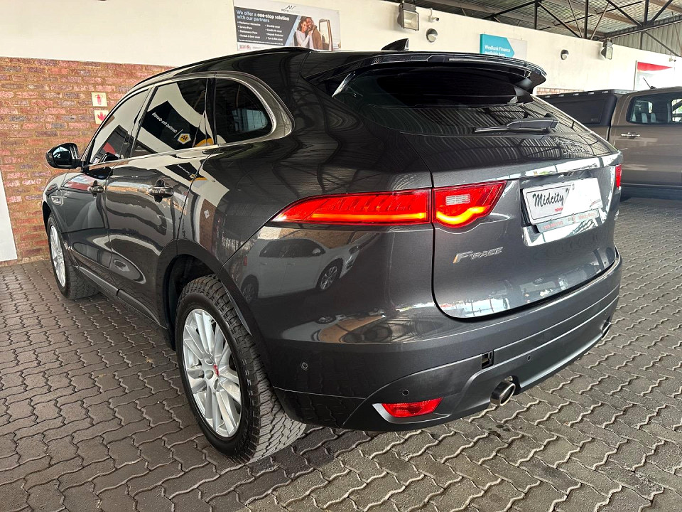 Photo 4 of 17