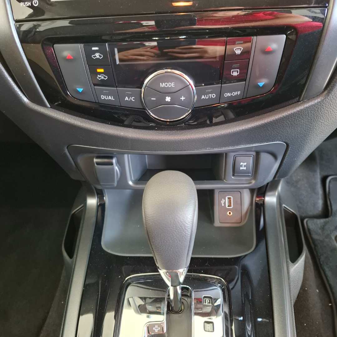 Photo 19 of 27