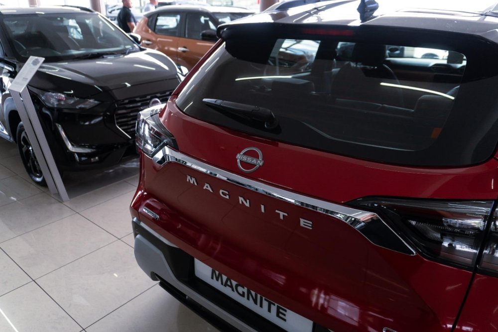 Photo 10 of 16