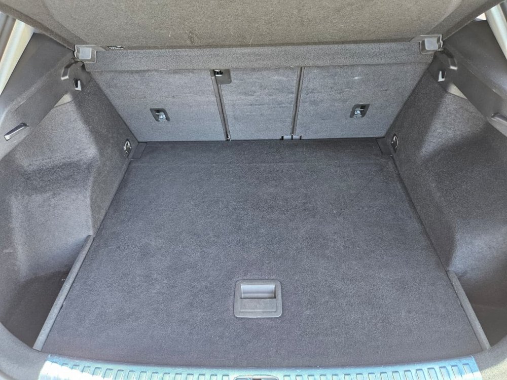 Photo 9 of 18