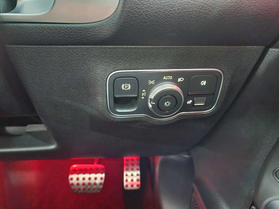 Photo 18 of 20