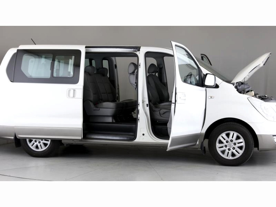 Photo 14 of 29