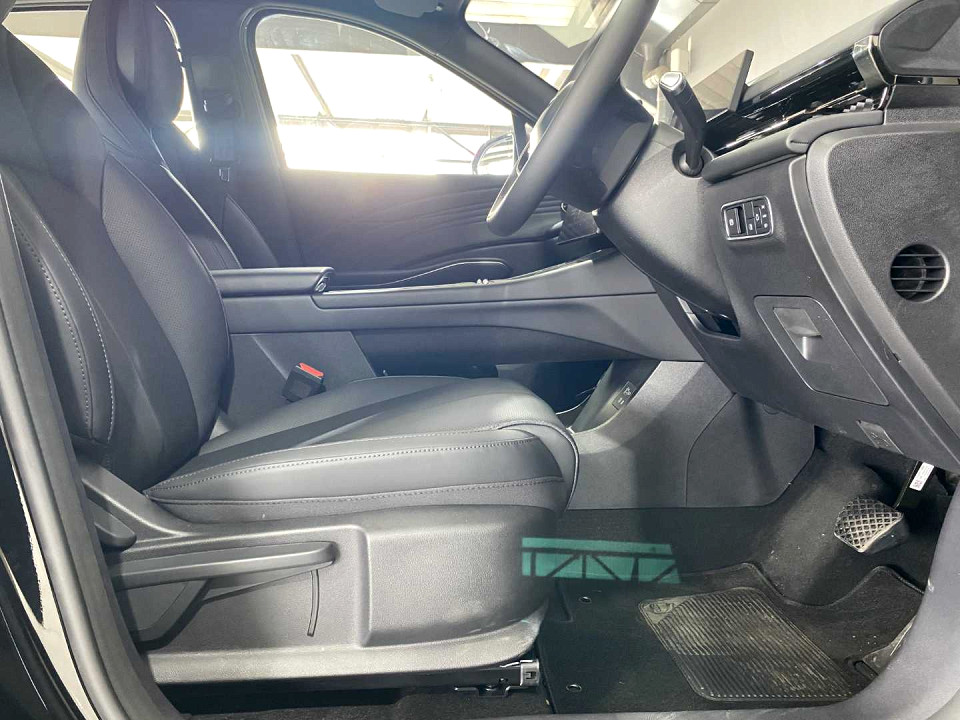 Photo 12 of 20