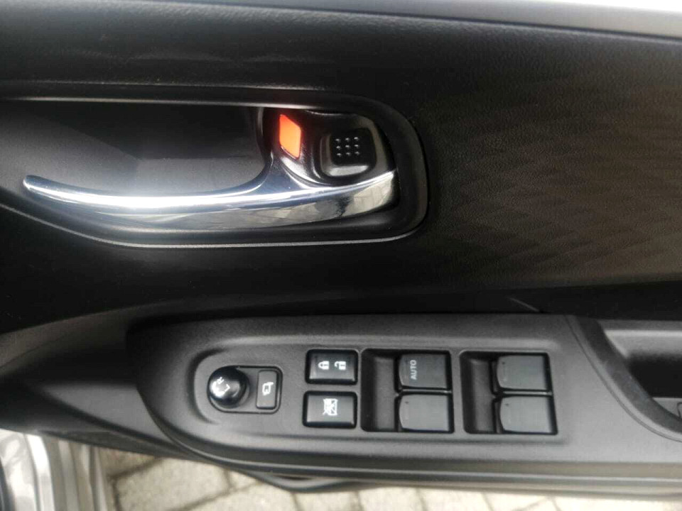 Photo 12 of 20