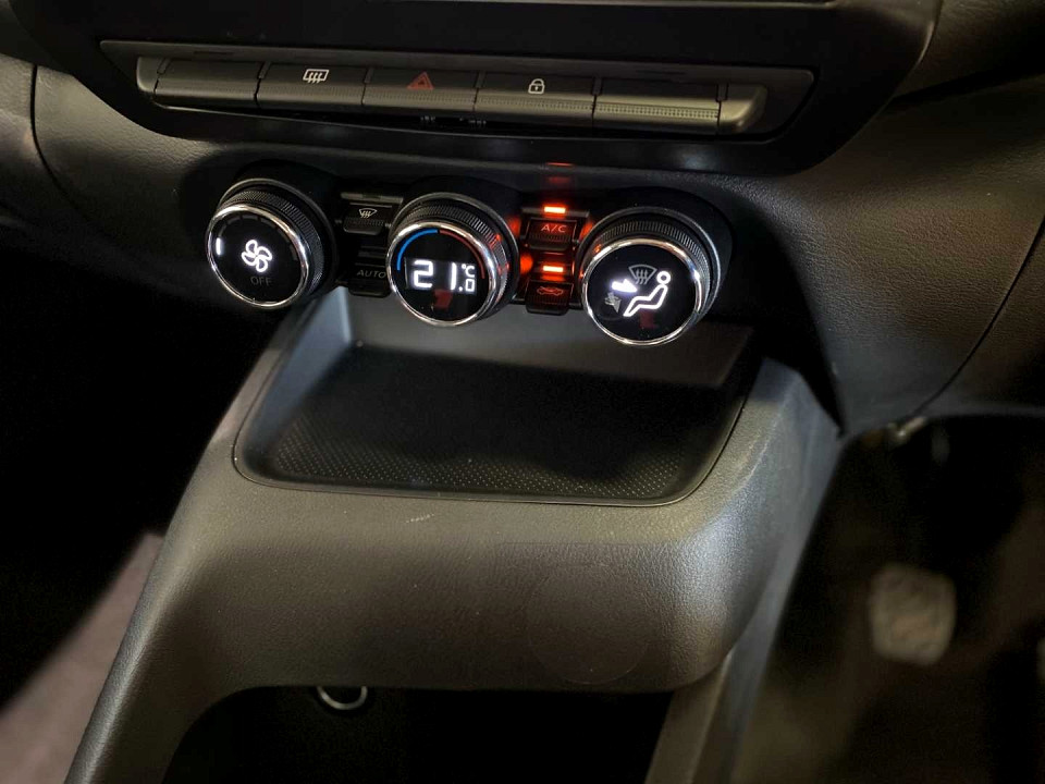 Photo 13 of 20