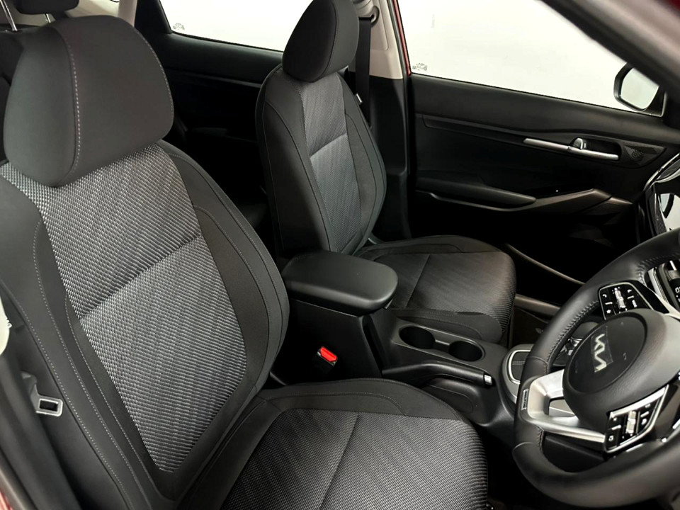 Photo 21 of 40