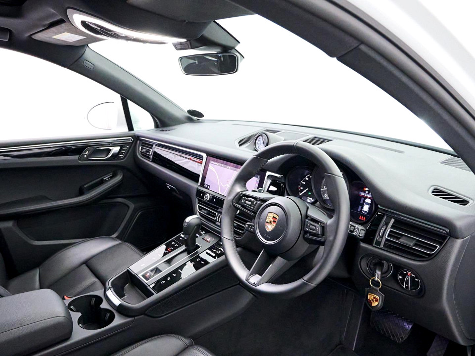 Photo 11 of 19
