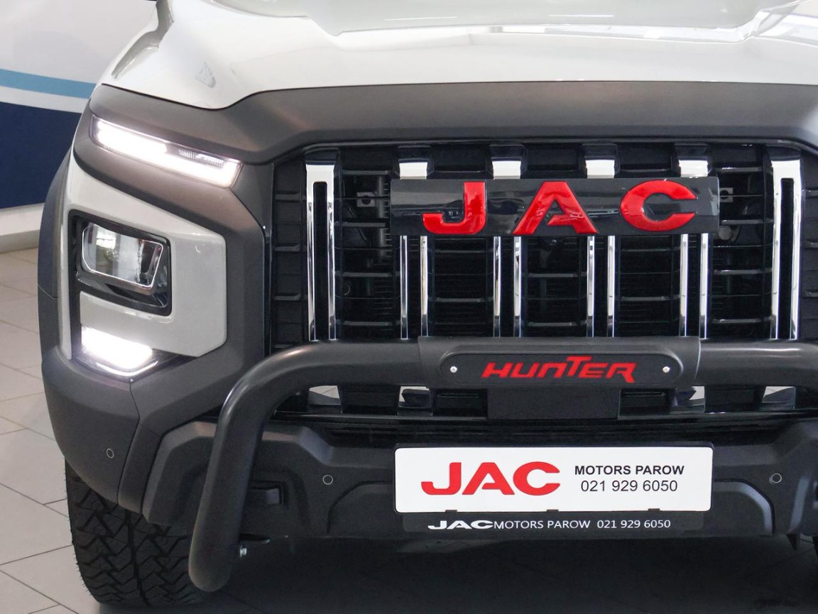 Photo 8 of 27