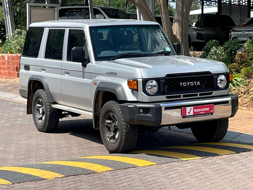 Photo 2 of 16