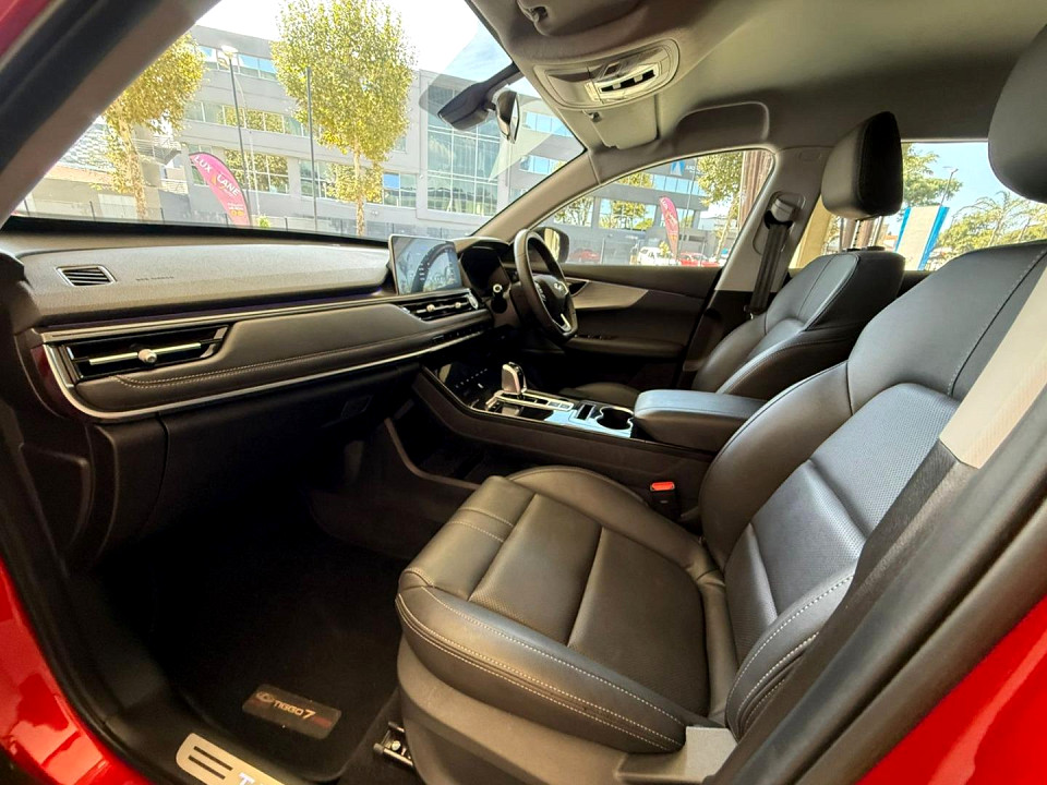 Photo 7 of 12