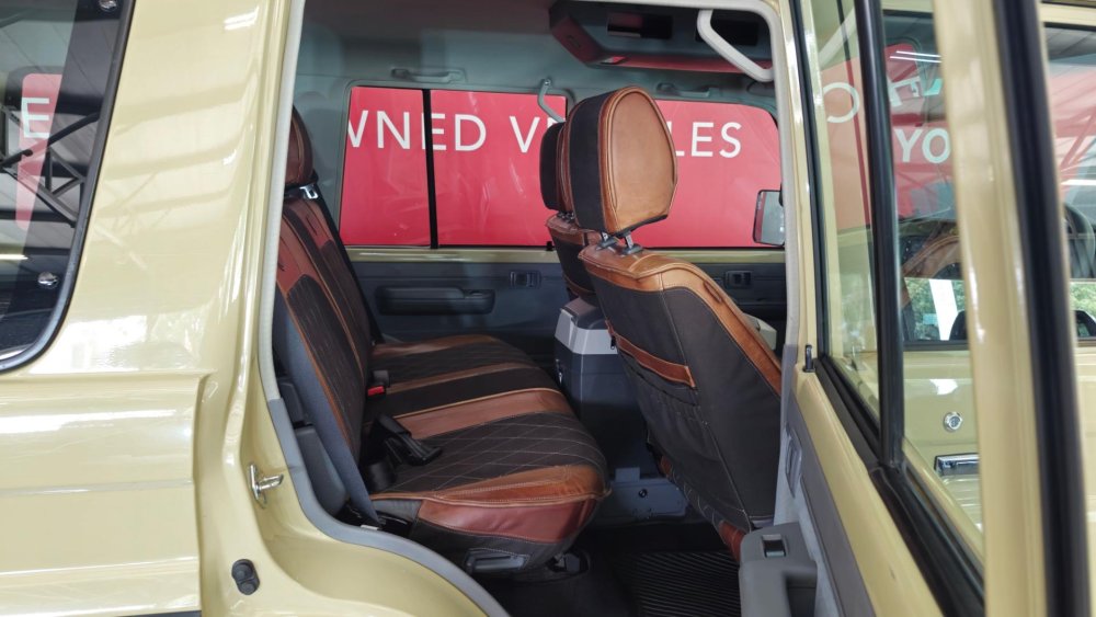 Photo 9 of 29
