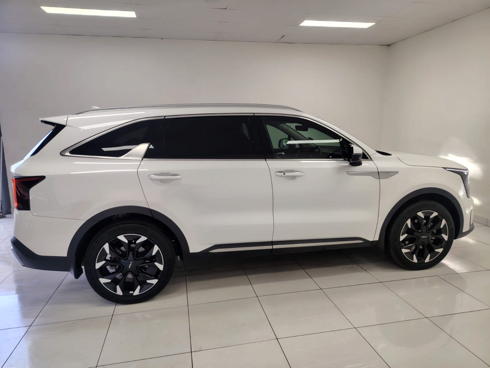 Photo 5 of 28