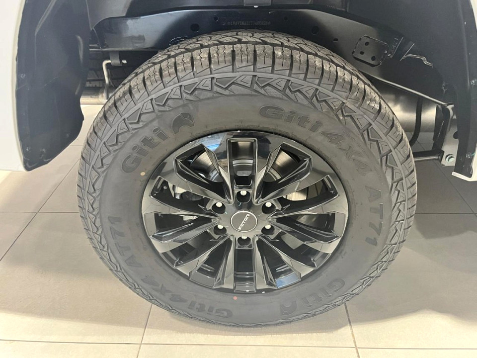 Photo 4 of 20