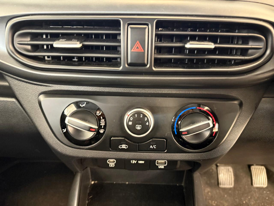 Photo 19 of 21