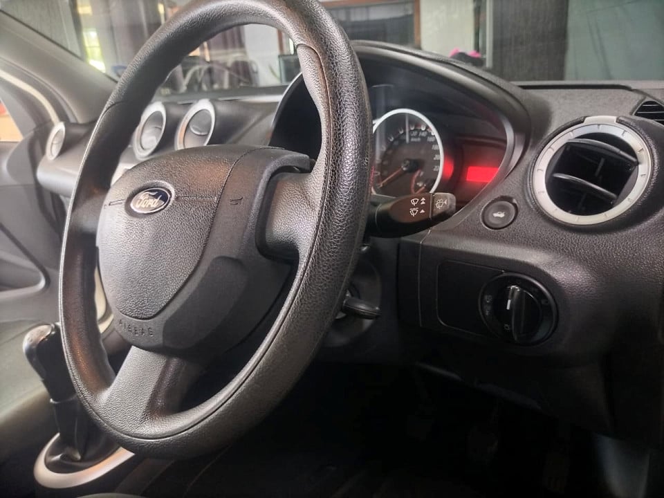 Photo 3 of 15