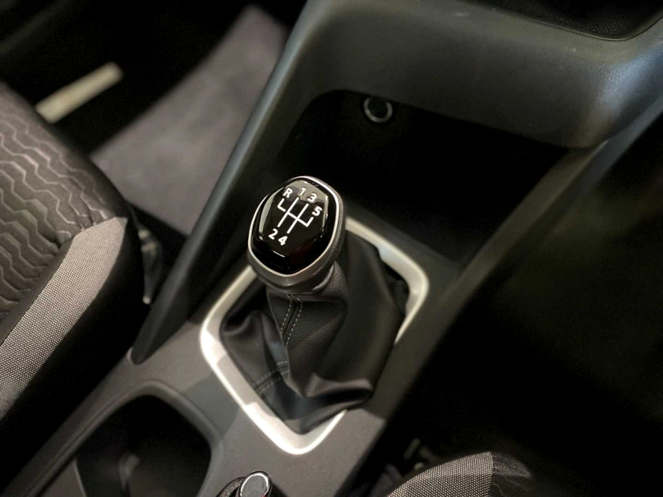 Photo 16 of 21