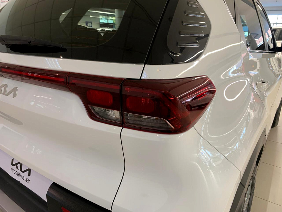 Photo 9 of 19