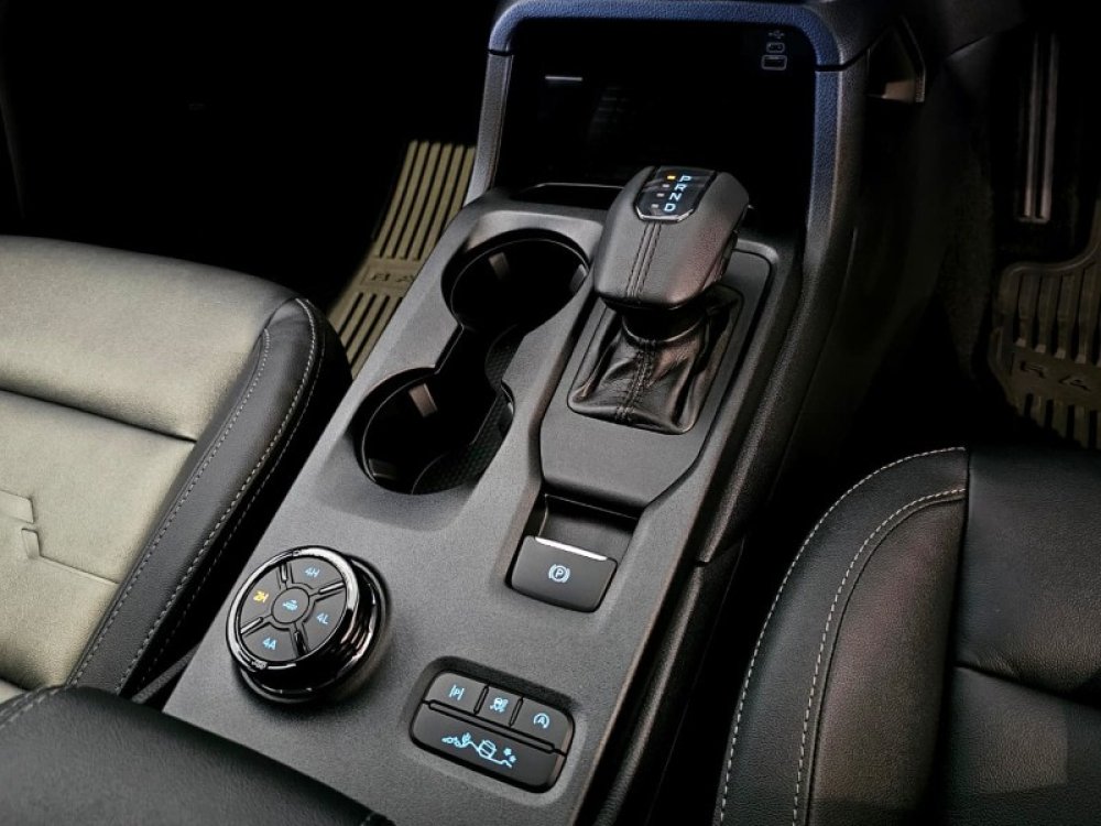 Photo 14 of 19