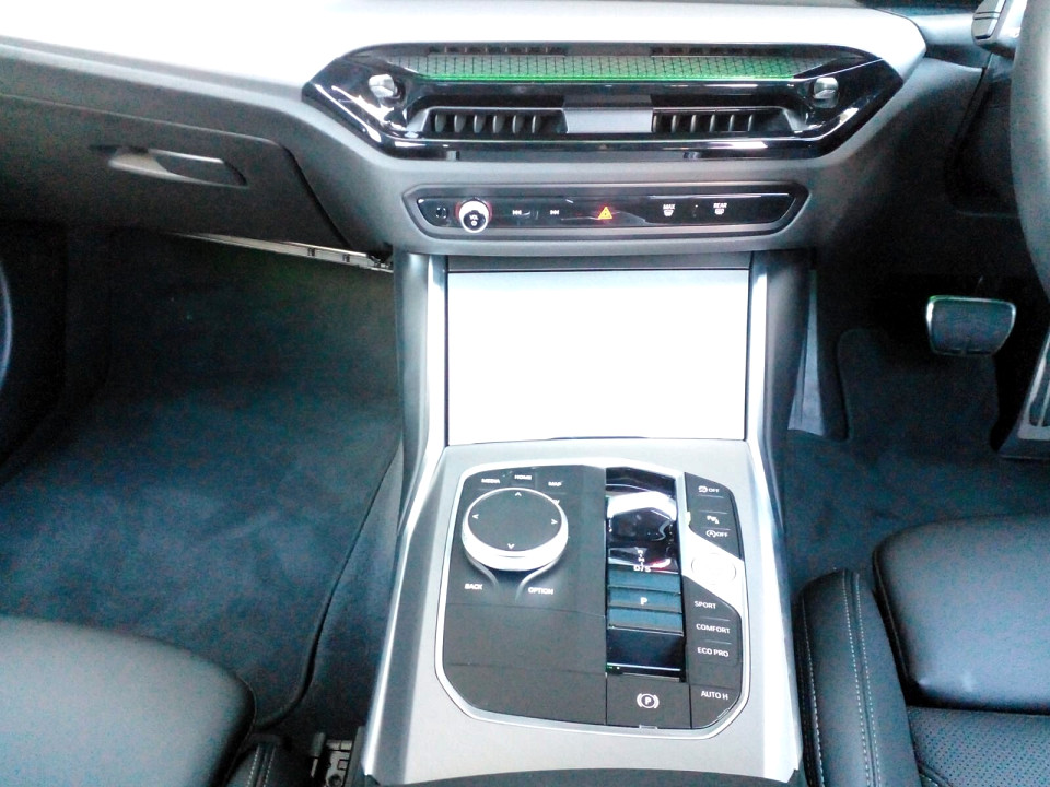 Photo 19 of 29