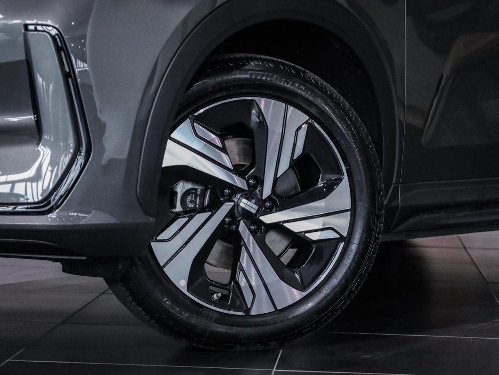 Photo 3 of 29