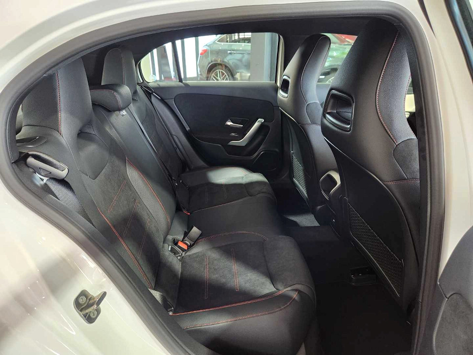 Photo 17 of 20