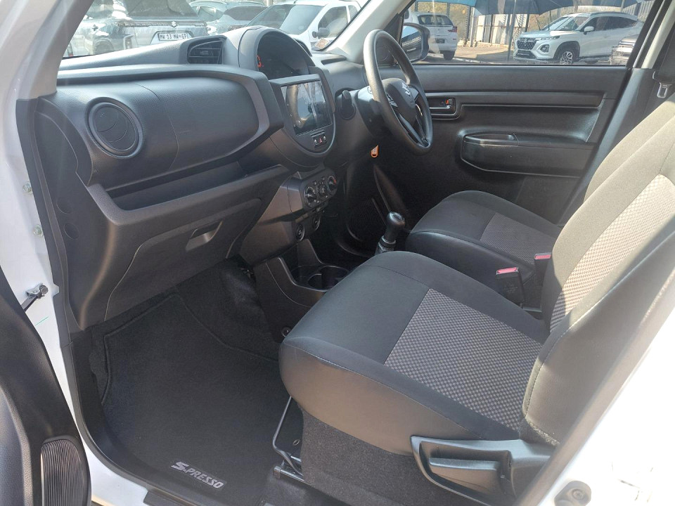 Photo 15 of 18