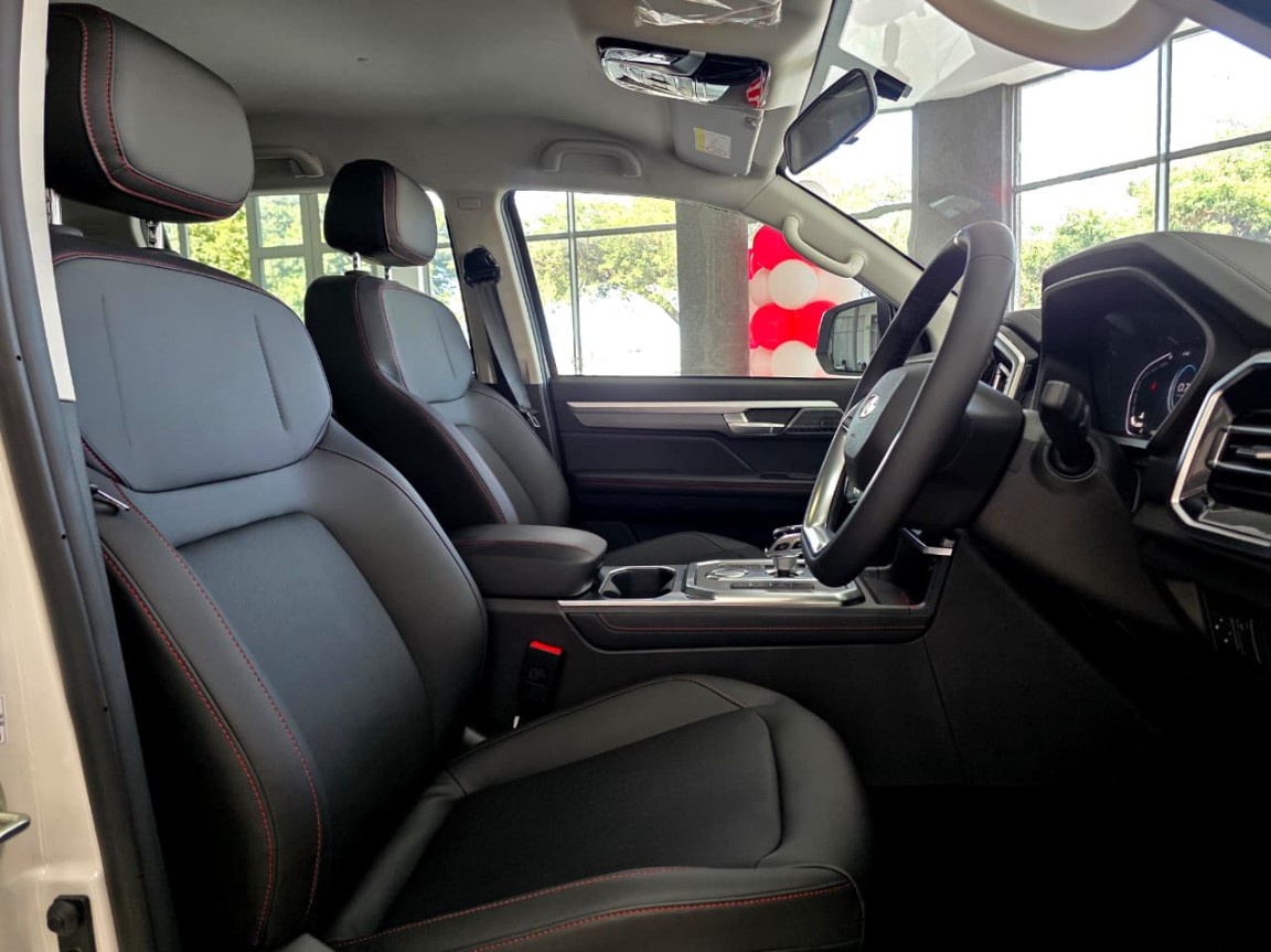 Photo 14 of 29