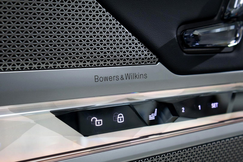 Photo 23 of 26