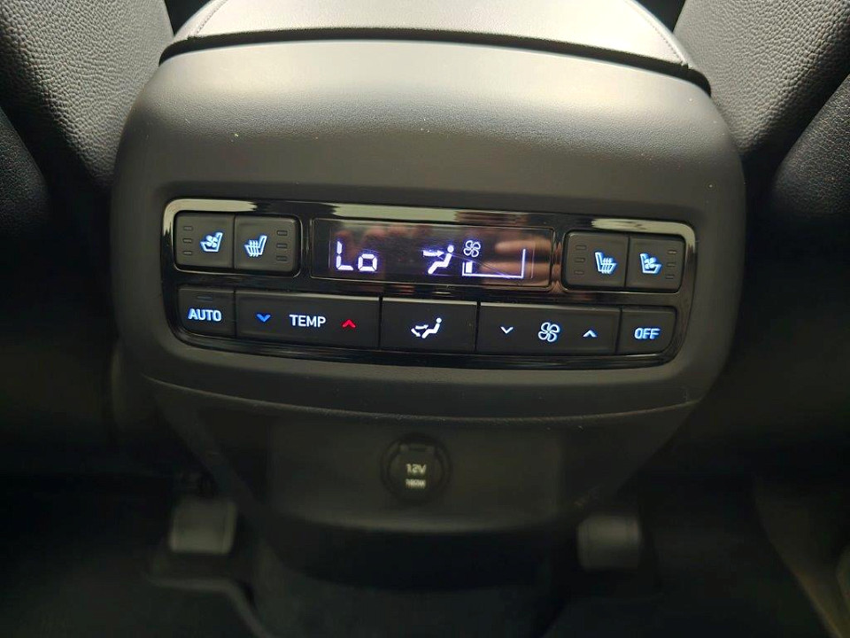 Photo 14 of 20