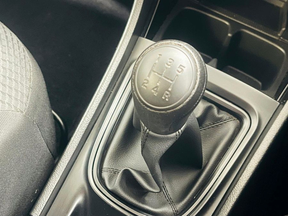 Photo 14 of 16