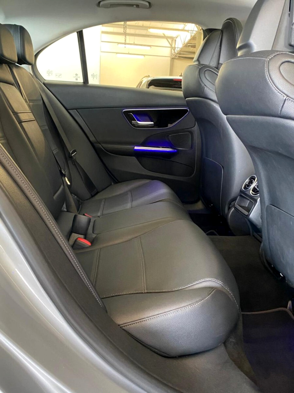 Photo 18 of 28
