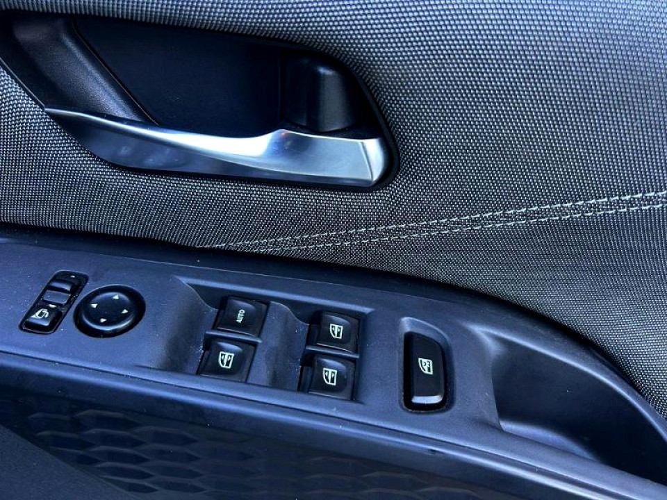Photo 11 of 18