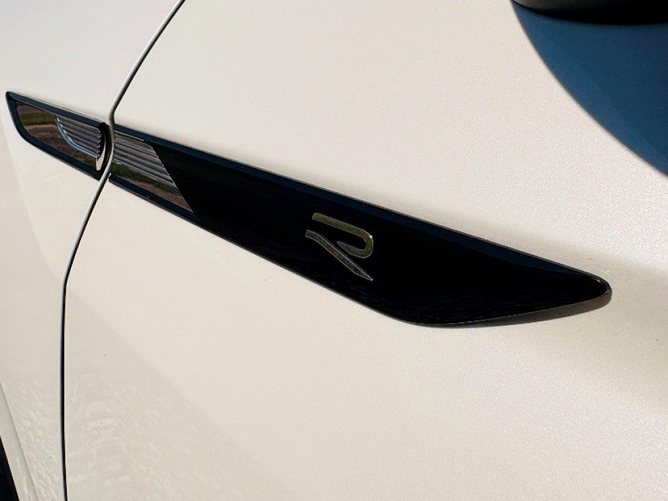 Photo 3 of 12