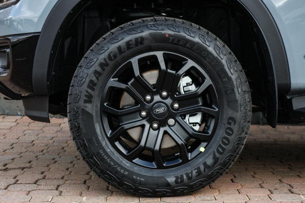 Photo 14 of 18