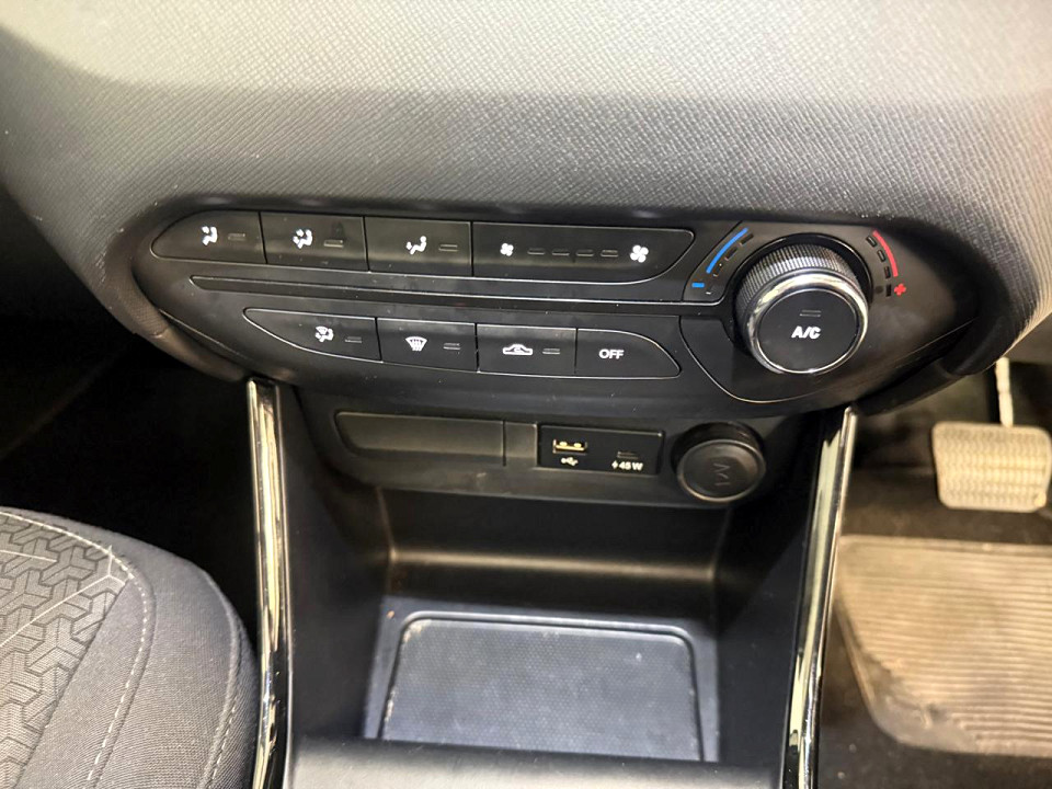 Photo 20 of 23