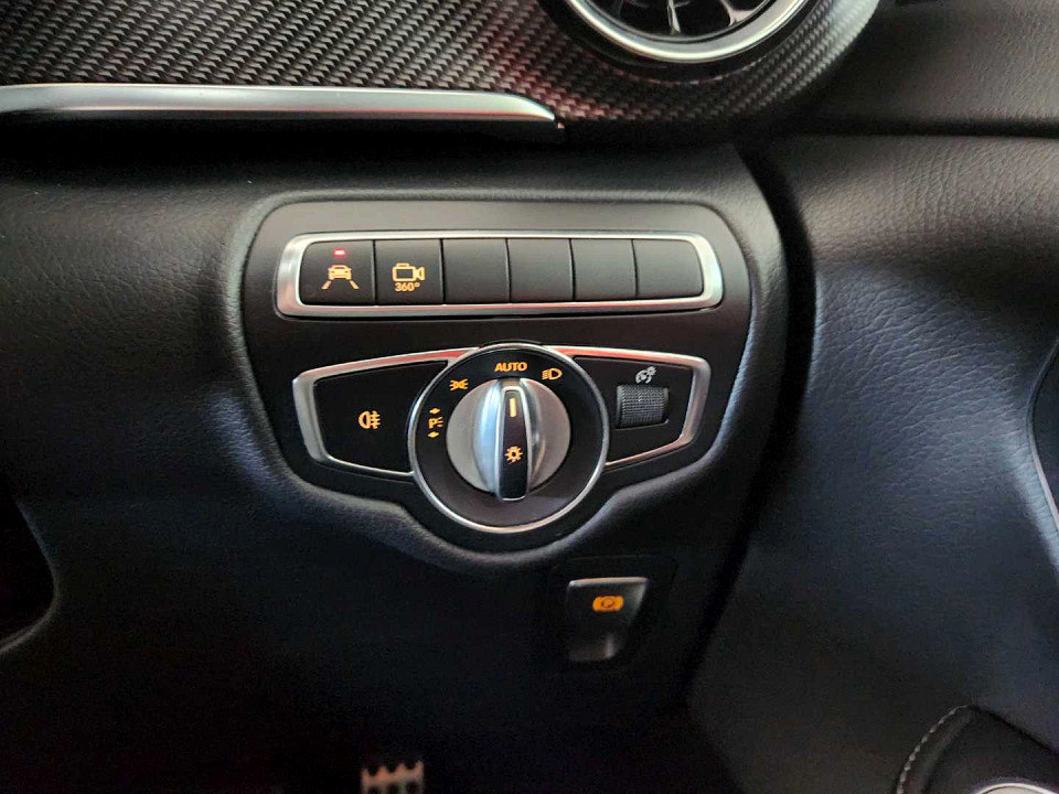 Photo 18 of 20