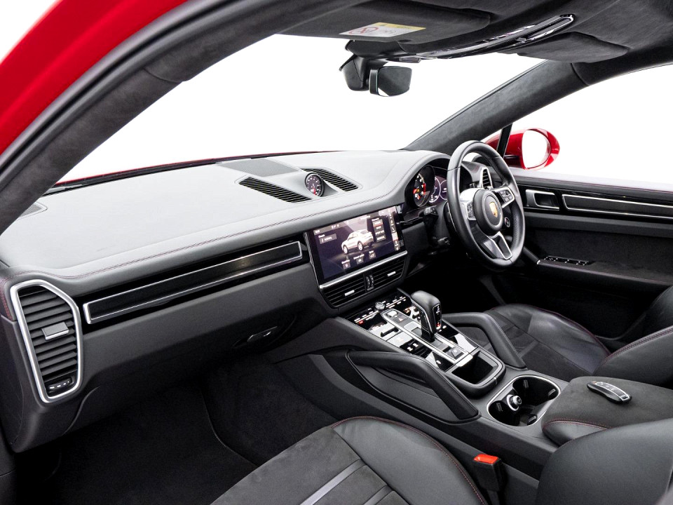 Photo 11 of 19