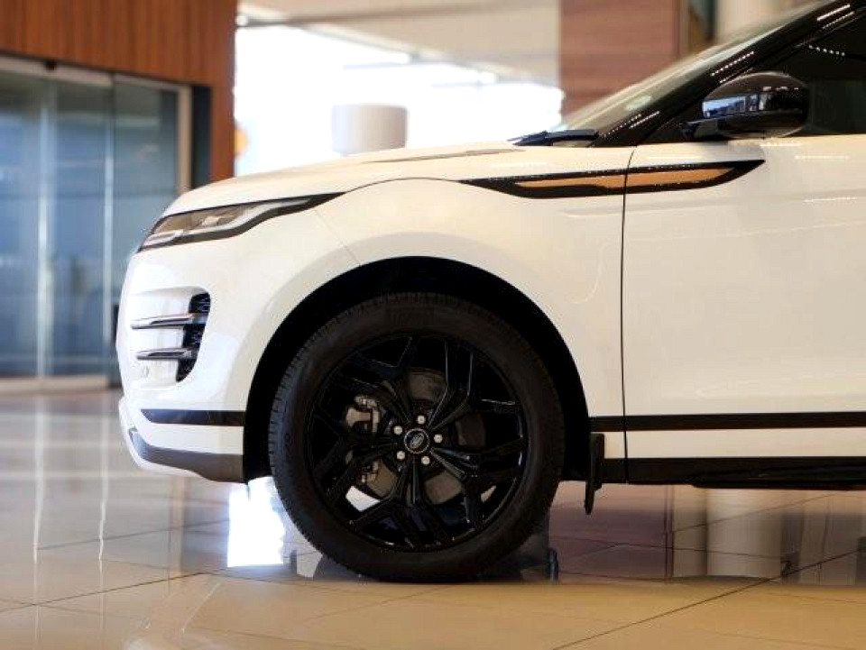 Photo 7 of 27