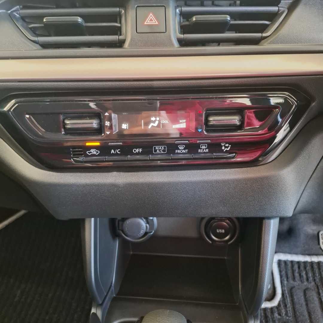 Photo 18 of 24