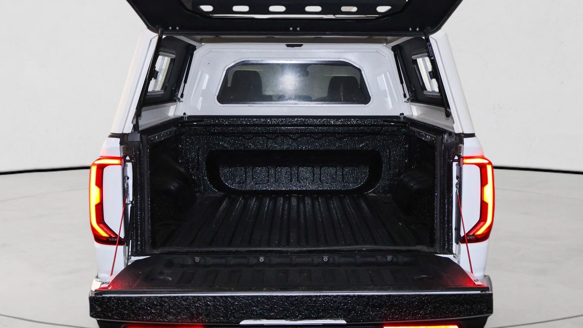 Photo 11 of 24