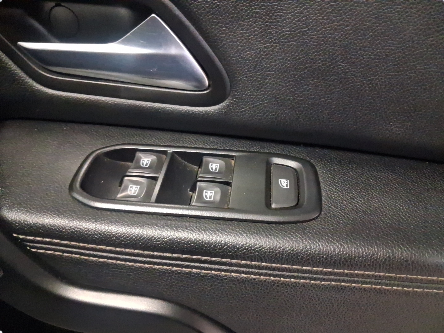 Photo 15 of 20